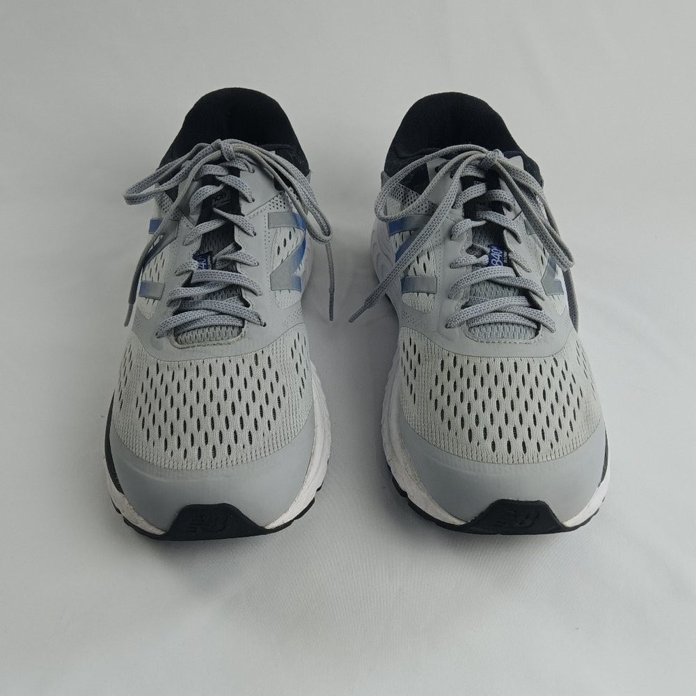 New Balance Men's Running Sneakers. - Picture 2 of 9